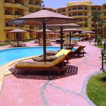 British Resort Apartments Gurdaka Kültér fotó