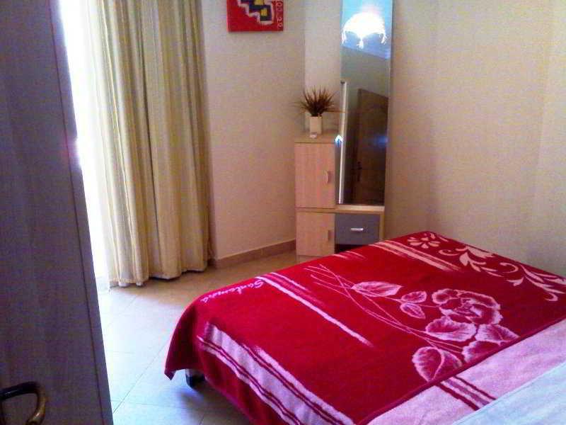 British Resort Apartments Gurdaka Kültér fotó