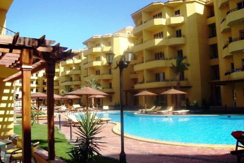 British Resort Apartments Gurdaka Kültér fotó