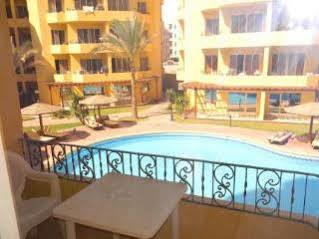 British Resort Apartments Gurdaka Kültér fotó